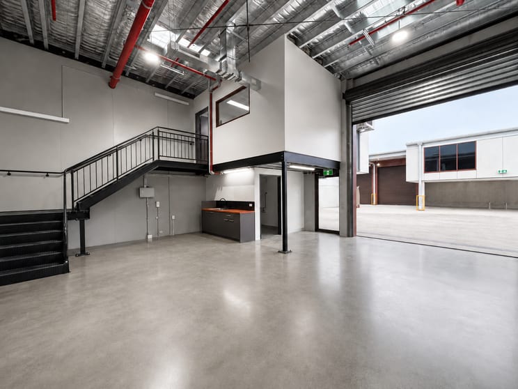Click to view all images Brookvale NSW 2100 - Image 1