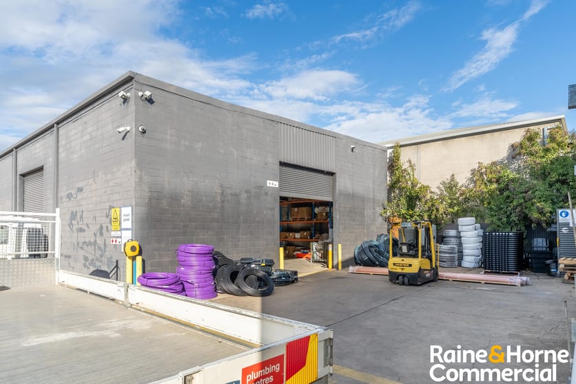 Click to view all images 8 Nagle Street Wagga Wagga NSW 2650 - Image 3