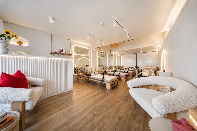 Click to view all images 3b 3/792 Pacific Parade Currumbin QLD 4223 - Image 3