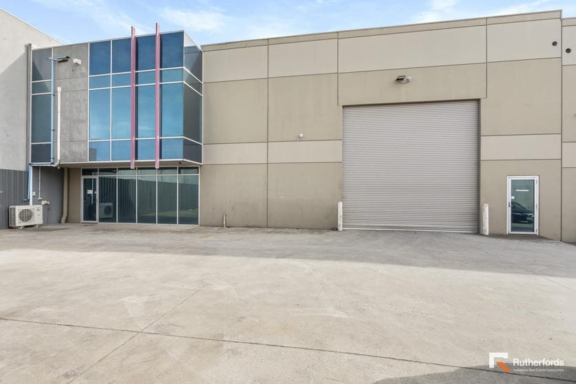 Click to view all images 5/19 Grasslands Avenue Craigieburn VIC 3064 - Image 2