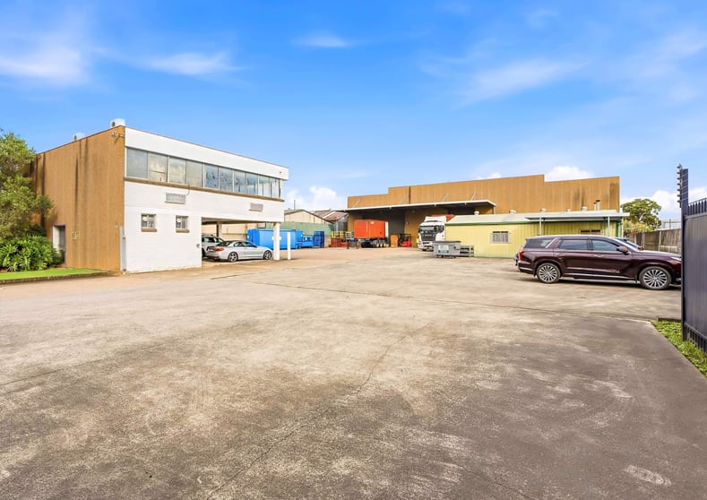 33 Hollywood Drive Lansvale NSW 2166 - Image 1