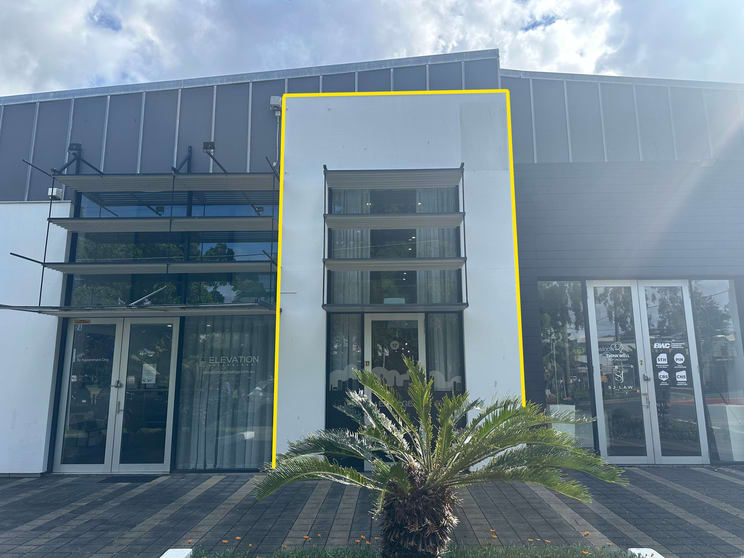 Click to view all images LG8A/77 Oxford Street Bulimba QLD 4171 - Image 1