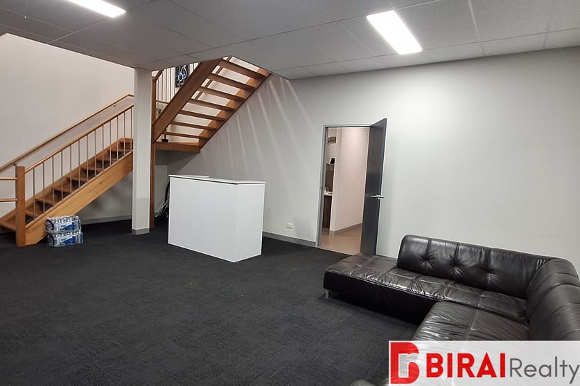 Click to view all images 2/1 Archer Road Truganina VIC 3029 - Image 3