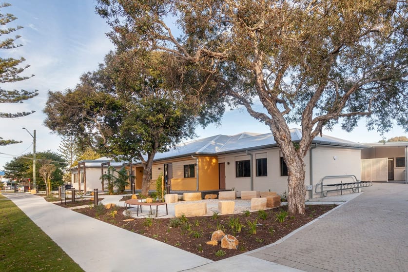 Click to view all images Ten 11/2 Wordsworth Street Byron Bay NSW 2481 - Image 1
