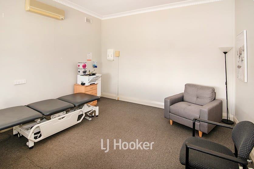 86 Bussell Highway West Busselton WA 6280 - Image 2