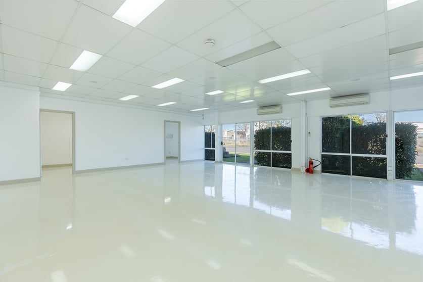Click to view all images 4 & 5, 19 Wallamore Road Tamworth NSW 2340 - Image 2