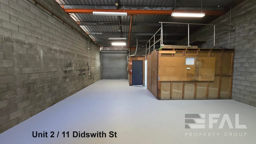 Click to view all images Unit 2/11 Didswith Street East Brisbane QLD 4169 - Image 2