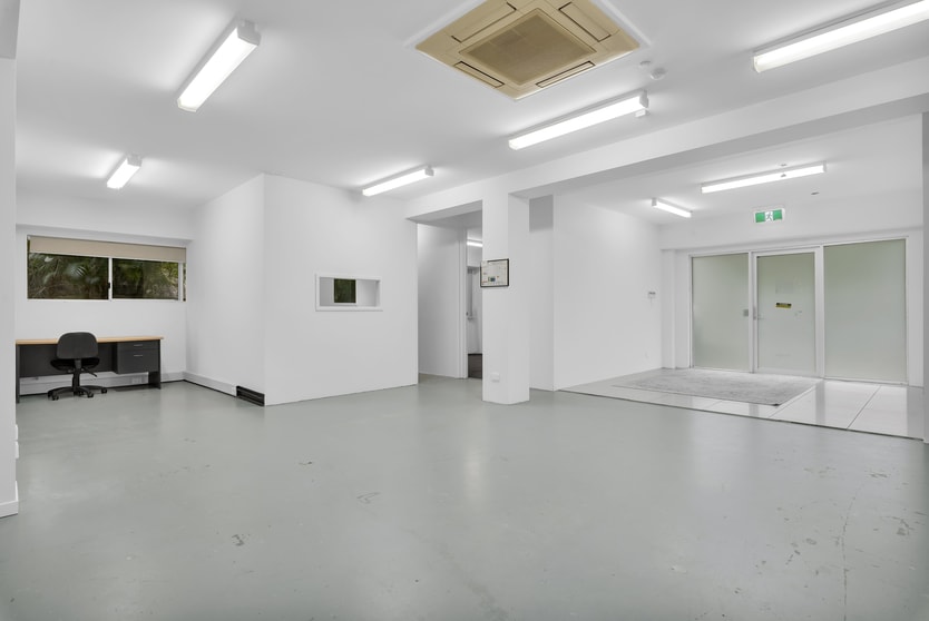 Click to view all images 29 Rene Street Noosaville QLD 4566 - Image 3