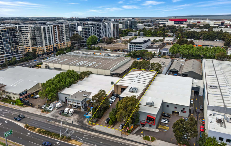 Click to view all images 687a Gardeners Road Mascot NSW 2020 - Image 1