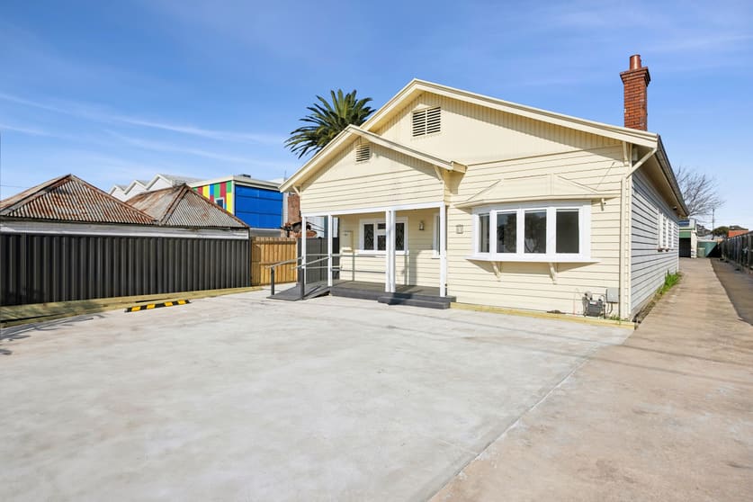 Click to view all images 61 Church Street Geelong West VIC 3218 - Image 1