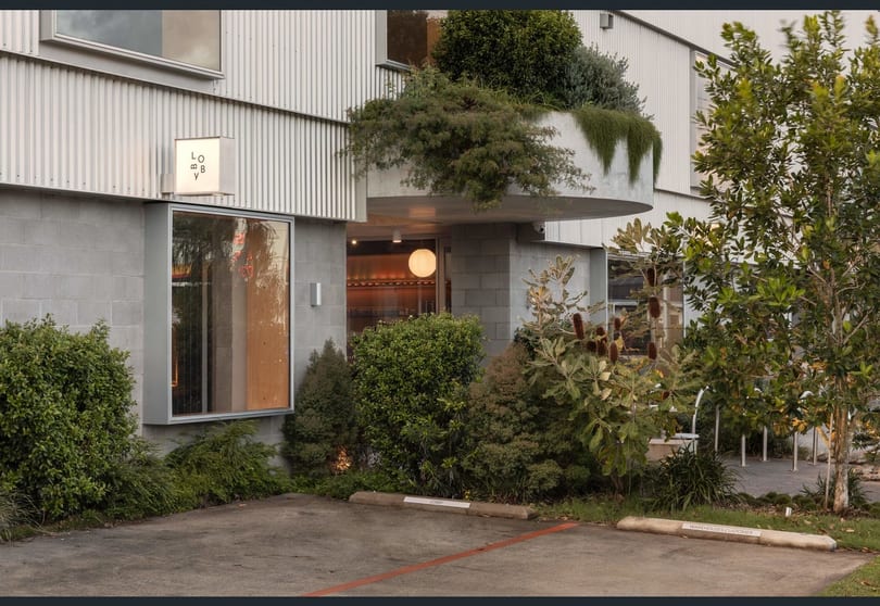 Click to view all images 56-60 Currumbin Creek Road Currumbin QLD 4223 - Image 3
