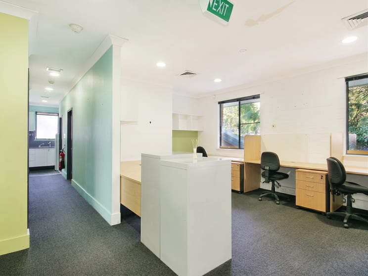Click to view all images 5 Sera Street Lane Cove NSW 2066 - Image 3