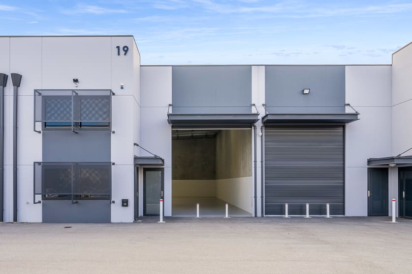 Click to view all images 19 Newlyn Street Belmont WA 6104 - Image 2