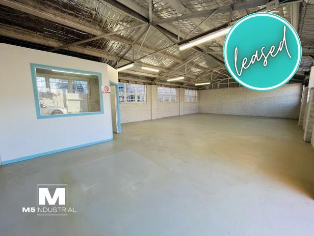 Click to view all images 2/21 Stanley Street Peakhurst NSW 2210 - Image 3