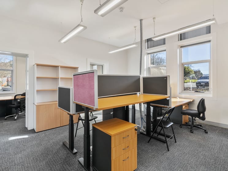 Click to view all images Ground Suite 1/10-12 The Avenue New Norfolk TAS 7140 - Image 2