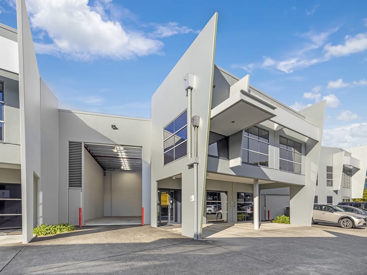 Click to view all images 4/53 Southgate Ave Cannon Hill QLD 4170 - Image 1