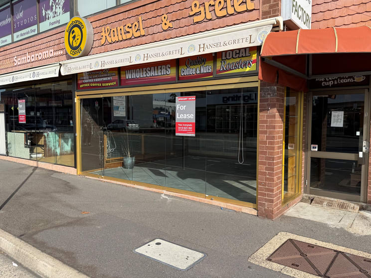 Click to view all images 1 & 2/42 Townshend Street Phillip ACT 2606 - Image 2