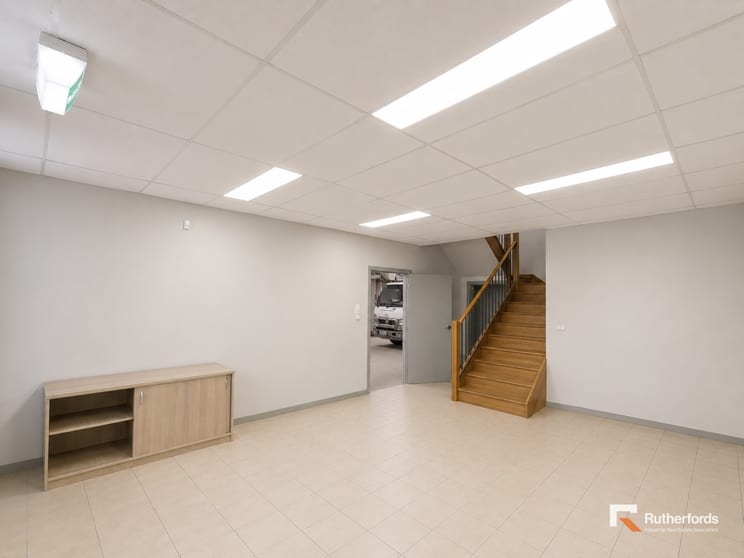 2/25B Westside Drive Laverton North VIC 3026 - Image 2