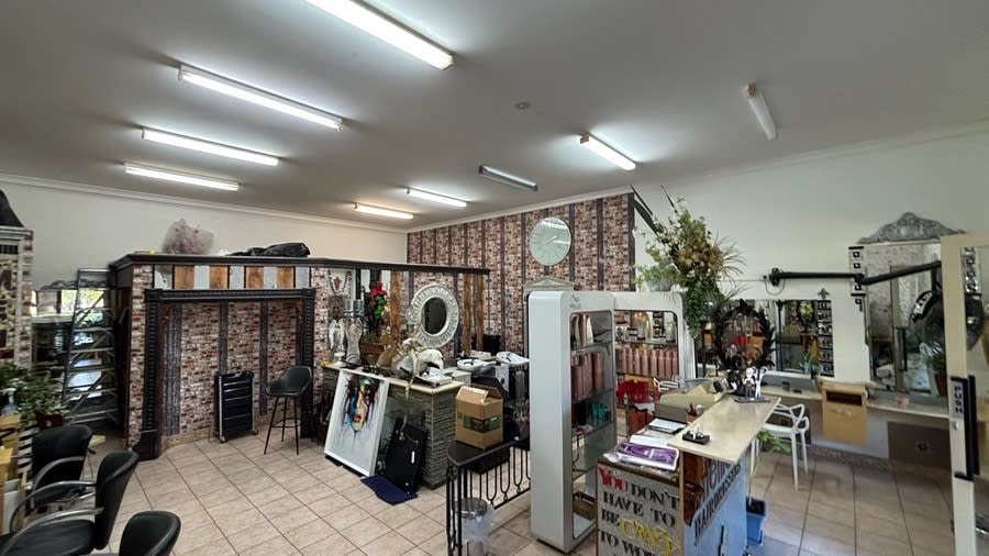 Click to view all images Abbotsbury NSW 2176 - Image 2