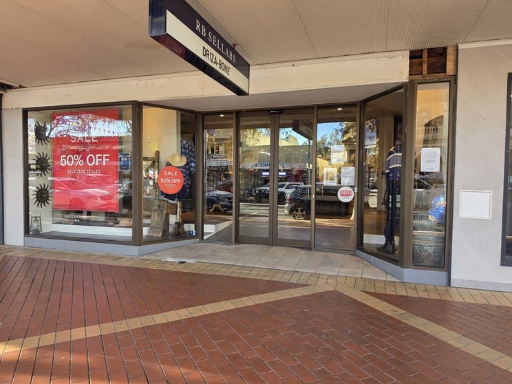 416 Peel Street Tamworth NSW 2340 - Image 2