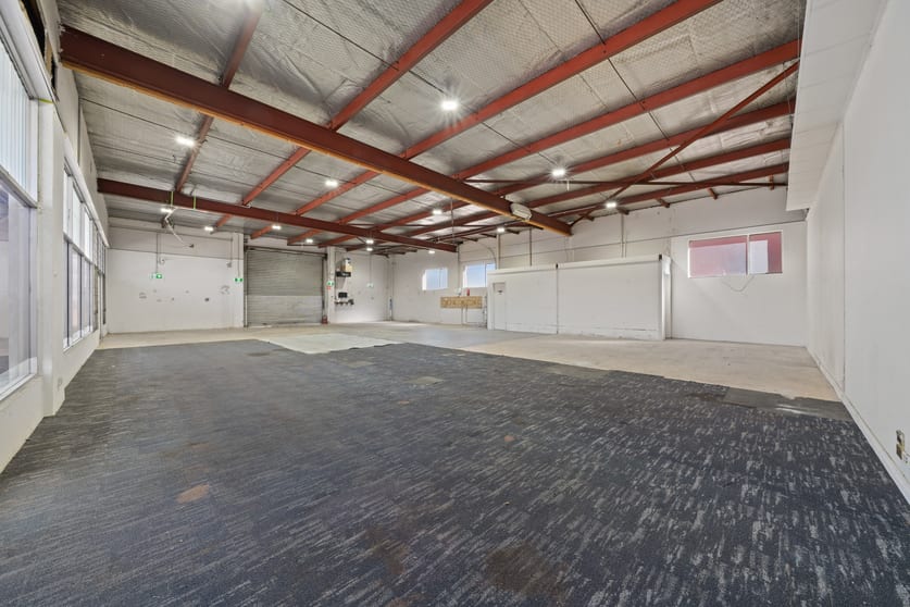 Click to view all images 2/61-63 Kembla Street Fyshwick ACT 2609 - Image 3
