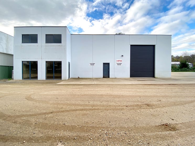 Click to view all images 14/b Chenery Street Mansfield VIC 3722 - Image 1