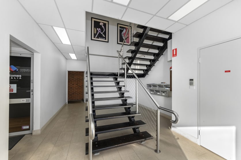 Click to view all images 3 & 5/710 High Street Road Glen Waverley VIC 3150 - Image 2