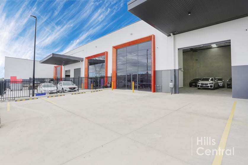 Click to view all images 8/8-10 Hare Place Rouse Hill NSW 2155 - Image 2