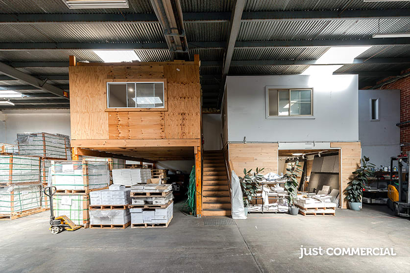 Click to view all images 6 Kylie Place Cheltenham VIC 3192 - Image 3