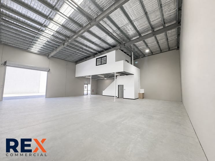 Click to view all images Units 3 & 9/42 Hub Crescent Heathwood QLD 4110 - Image 1
