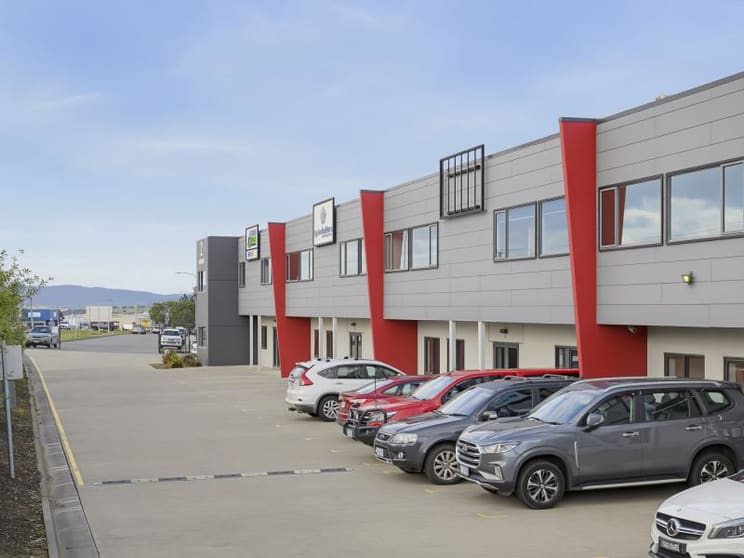 Click to view all images Unit 3, 2 Kennedy Drive Cambridge TAS 7170 - Image 2