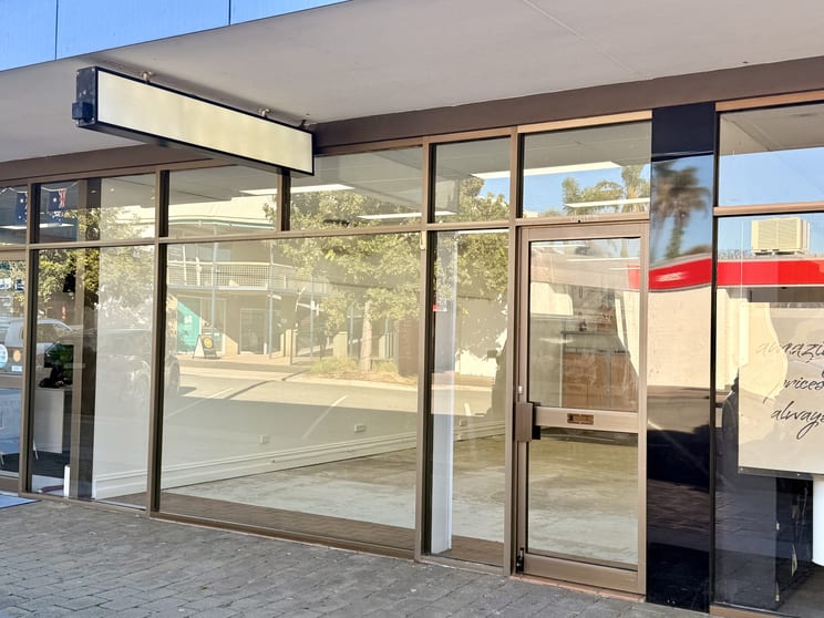 Click to view all images 5/4 Orient Street Batemans Bay NSW 2536 - Image 3