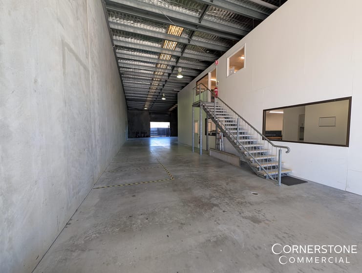 Click to view all images 3/42 Cessna Drive Caboolture QLD 4510 - Image 3