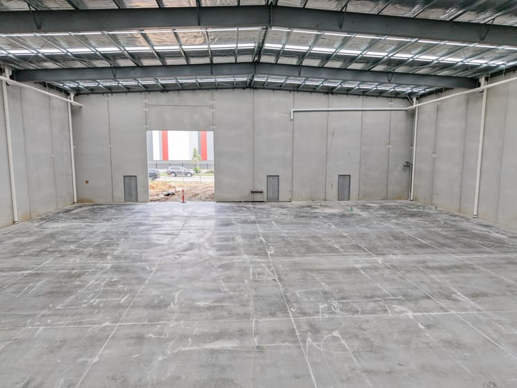 Click to view all images 12 Hampden Road Cranbourne West VIC 3977 - Image 4