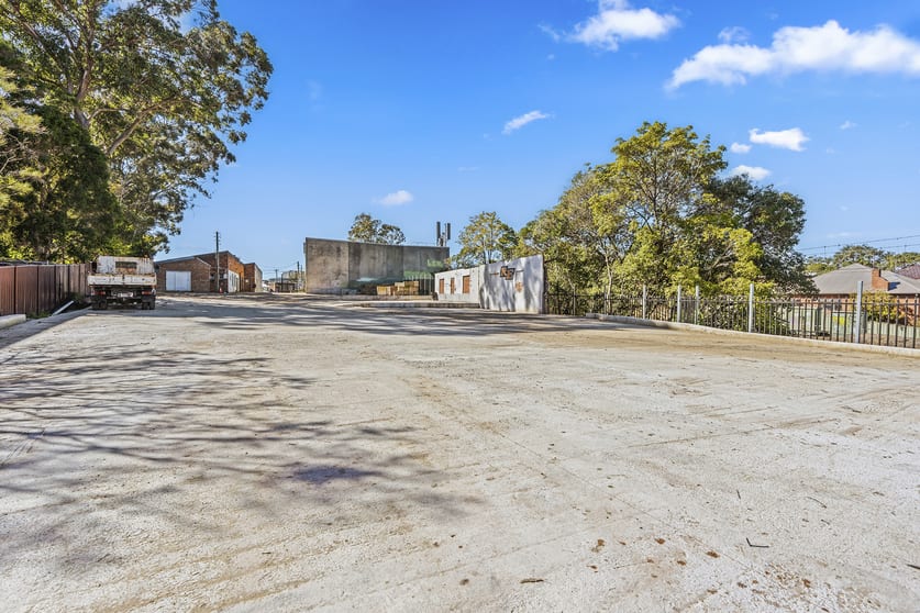 3-3a Penshurst Lane Penshurst NSW 2222 - Image 2