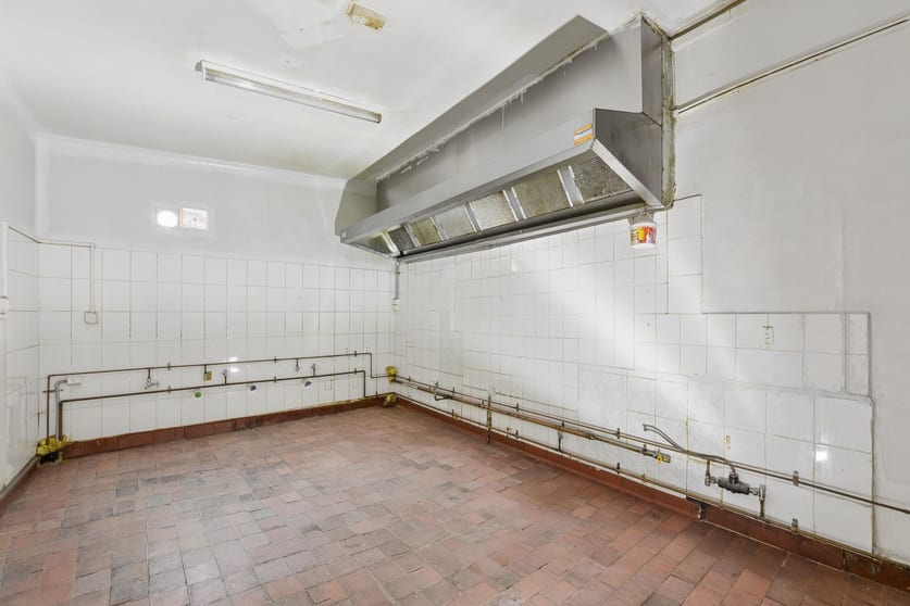 Click to view all images 604 Balcombe Road Black Rock VIC 3193 - Image 5
