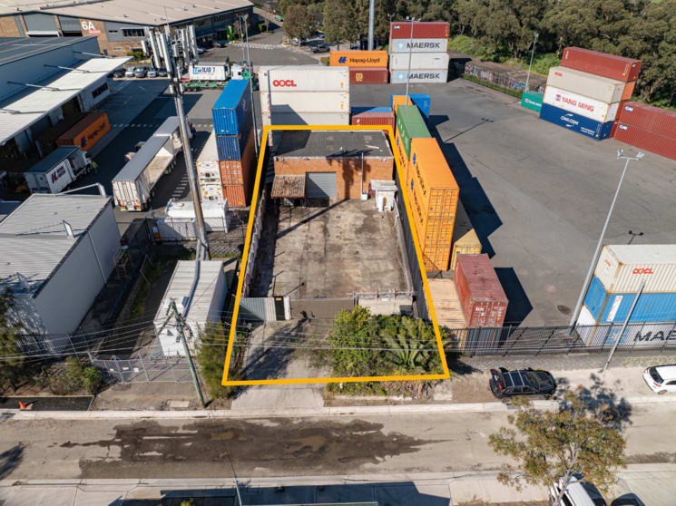 Click to view all images 9-11 Booralee Street Botany NSW 2019 - Image 1