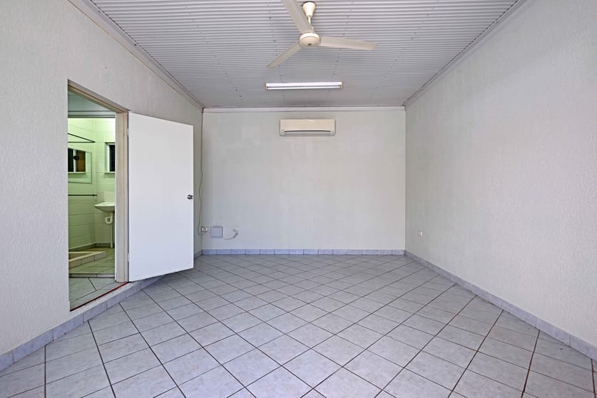 Click to view all images 2/24 Georgina Crescent Yarrawonga NT 0830 - Image 2