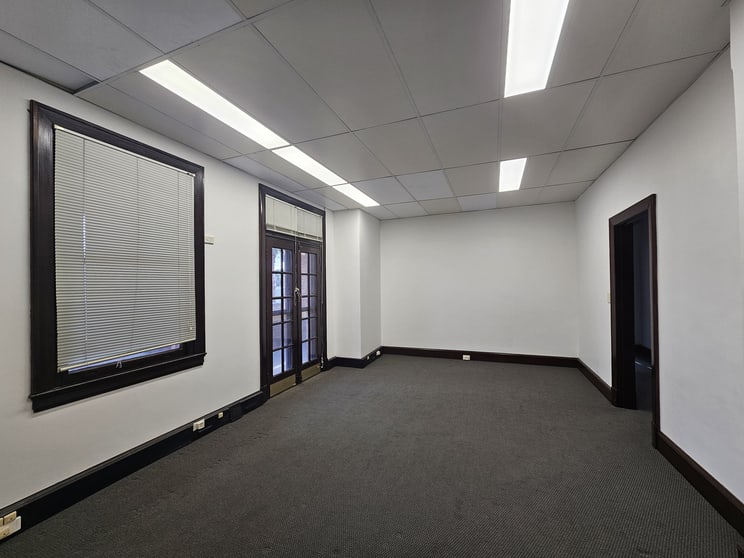 Click to view all images Level 1/14 William Street Raymond Terrace NSW 2324 - Image 2