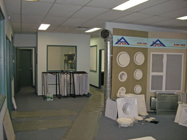 Click to view all images 27-29 Overseas Drive Noble Park VIC 3174 - Image 3