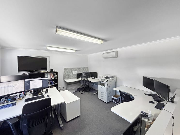 6/8 Corporation Circuit Circuit Tweed Heads South NSW 2486 - Image 3