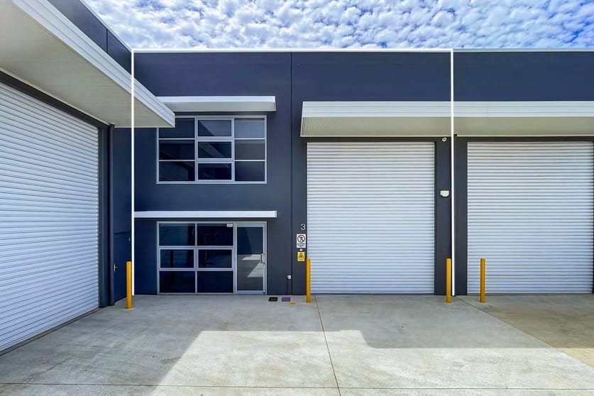 Click to view all images 3/9 Northward Street Upper Coomera QLD 4209 - Image 1