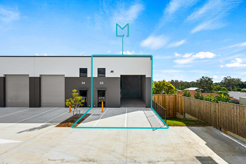Click to view all images 17-19 Middle Road Hillcrest QLD 4118 - Image 1