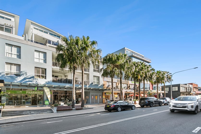 Click to view all images 3/11-13 Oaks Avenue Dee Why NSW 2099 - Image 3