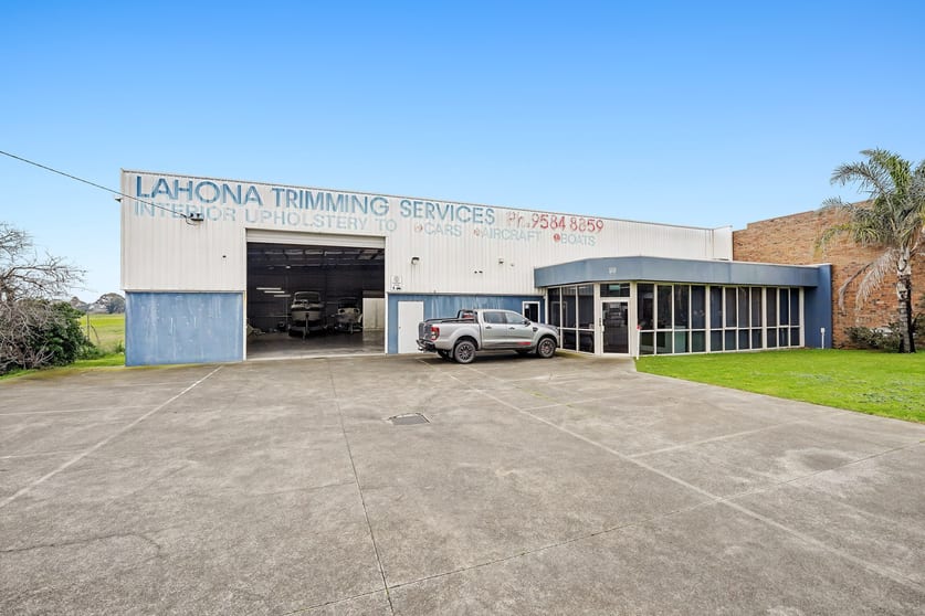 Click to view all images 98 Voltri Street Mentone VIC 3194 - Image 1