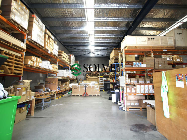 2/4 Bonz Place Seven Hills NSW 2147 - Image 2