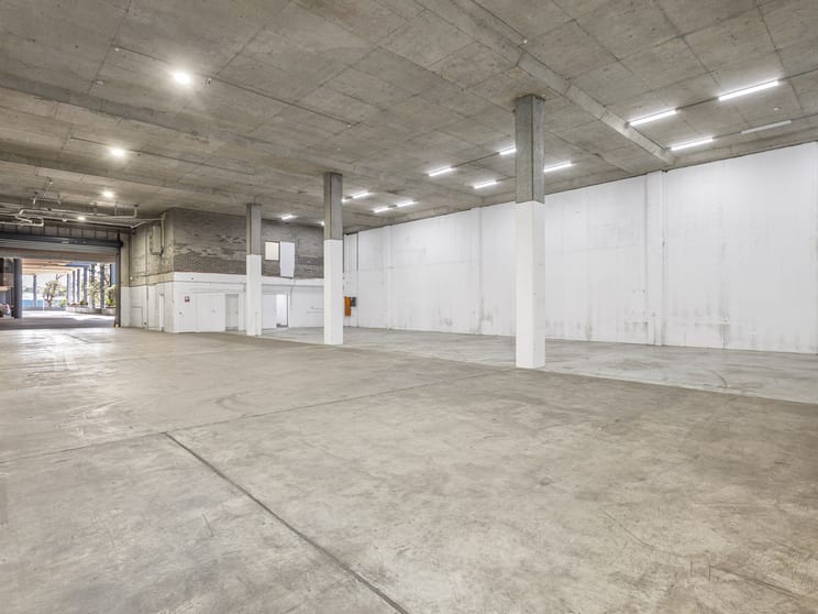 Click to view all images Unit 4/33 Lower Gibbes Street Chatswood NSW 2067 - Image 3