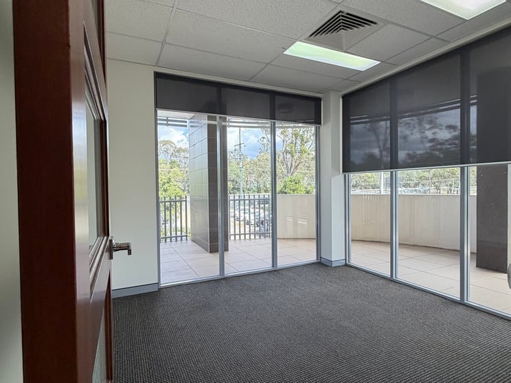 Click to view all images 7/3986 Pacific Highway Loganholme QLD 4129 - Image 4