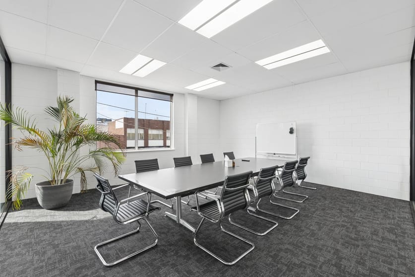 Click to view all images 32 Crown Street Richmond VIC 3121 - Image 2