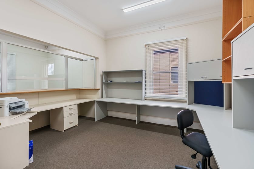 Click to view all images Suite 1/121 Byng Street Orange NSW 2800 - Image 3